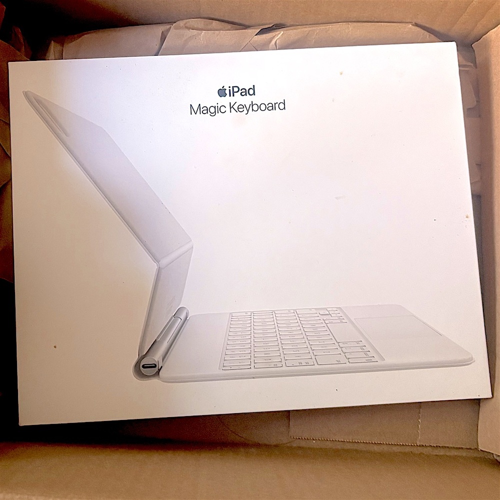APPLE MAGIC KEYBOARD